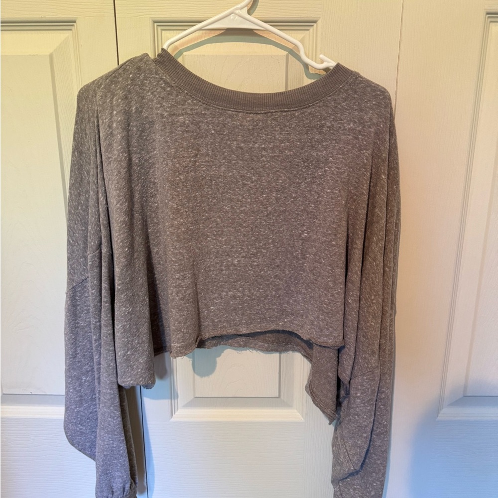 Urban Outfitters Grey cropped long sleeve